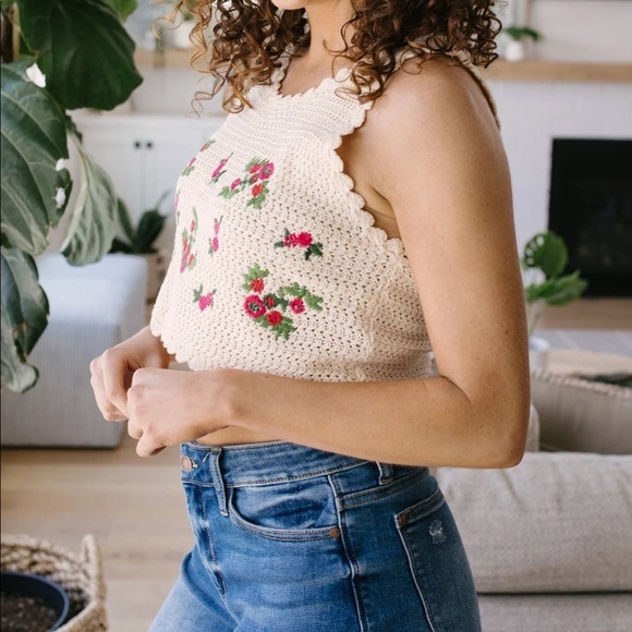 COTTAGECORE FLORAL CROPPED TANK SWEATER - Picture 7 of 11